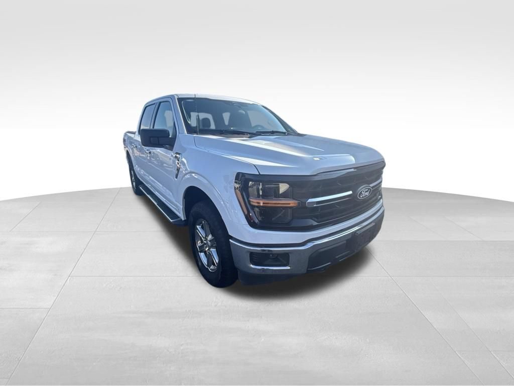 Used 2025 Ford F150 XLT w/ Equipment Group 301A Standard AWD/4WD image 9