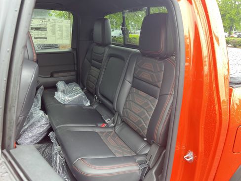 New 2026 Nissan Frontier PRO-4X w/ Pro Premium Package AWD/4WD image 17