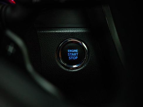 Used 2021 Toyota Camry XSE image 18