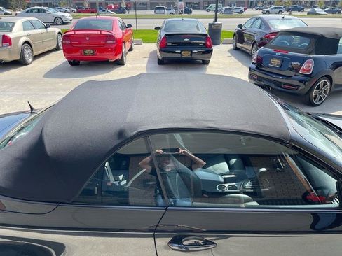 Used 2008 BMW 135i Convertible RWD image 6