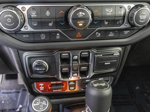 New 2026 Jeep Wrangler Unlimited Rubicon image 26