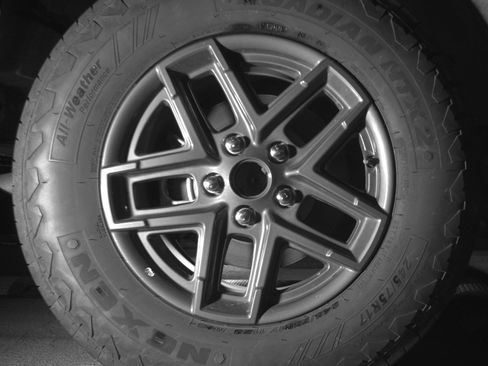 Used 2025 Jeep Wrangler Sport S image 15