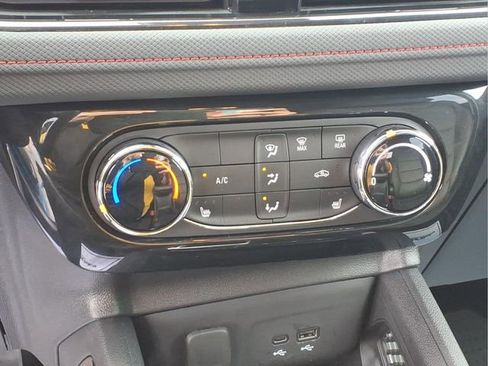 Used 2024 Chevrolet TrailBlazer RS w/ Driver Confidence Package image 10