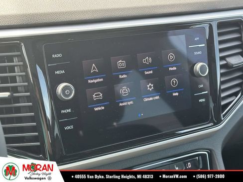Certified 2023 Volkswagen Atlas Cross Sport SE w/ Panoramic Sunroof Package AWD/4WD image 26