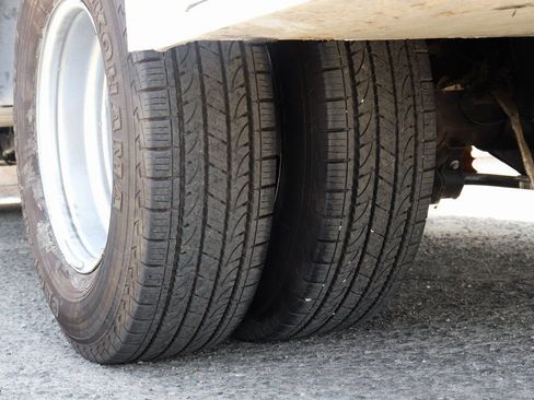 Used 2020 Ford F350 XL w/ Power Equipment Group image 32