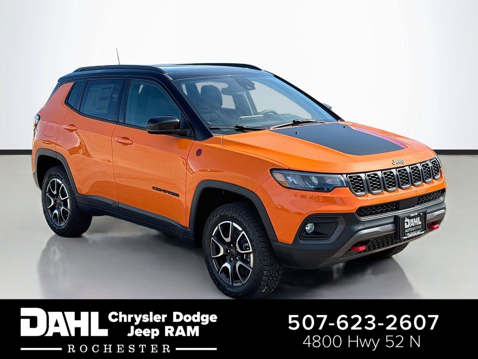 New 2026 Jeep Compass Trailhawk w/ Sun, Sound & Navigation Group AWD/4WD image 1