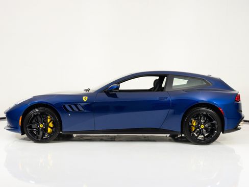 Used 2019 Ferrari GTC4Lusso T RWD image 7