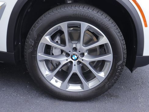 New 2026 BMW X5 sDrive40i w/ Premium Package image 45