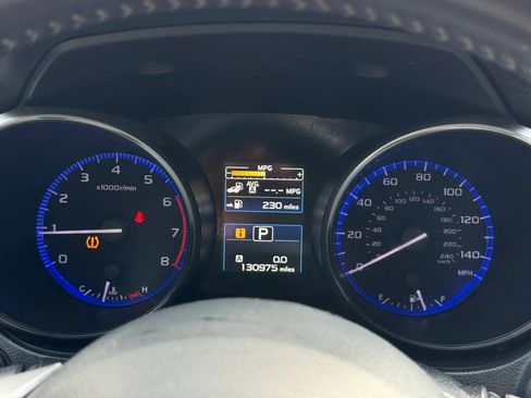 Used 2018 Subaru Outback 2.5i Limited w/ Popular Package #2 AWD/4WD image 14