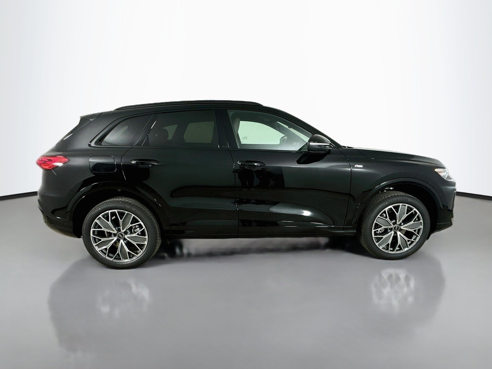 New 2026 Audi Q5 Premium Plus AWD/4WD image 4