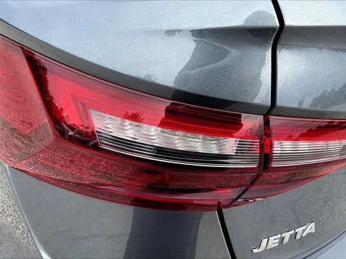 Used 2020 Volkswagen Jetta SEL FWD image 24