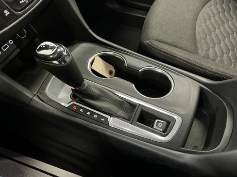 Used 2020 Chevrolet Equinox LT image 14