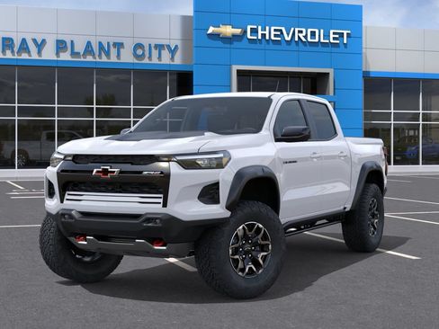 New 2026 Chevrolet Colorado ZR2 w/ Technology Package AWD/4WD image 6