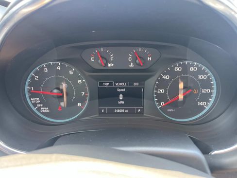 Used 2019 Chevrolet Malibu LT w/ Leather Package FWD image 32
