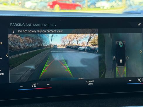 Used 2023 BMW i4 eDrive35 w/ Premium Package image 25