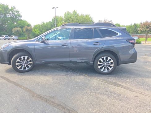 Used 2024 Subaru Outback Limited AWD/4WD image 9