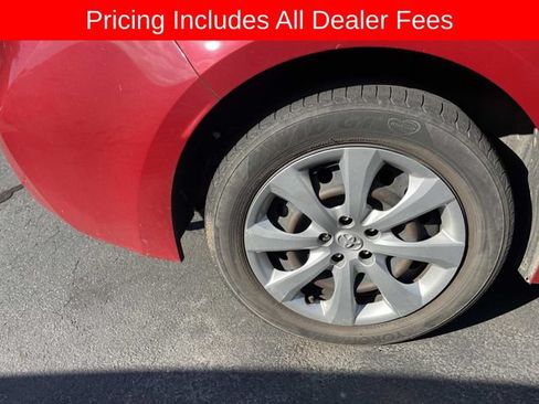 Used 2021 Toyota Corolla LE FWD image 11