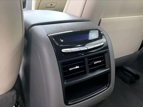 Used 2021 Cadillac XT5 Premium Luxury FWD image 36