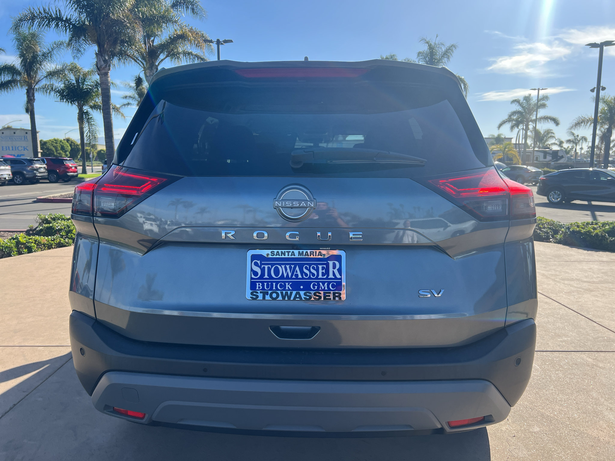 Used 2023 Nissan Rogue SV FWD image 6