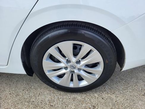 Used 2025 Nissan Sentra S image 26