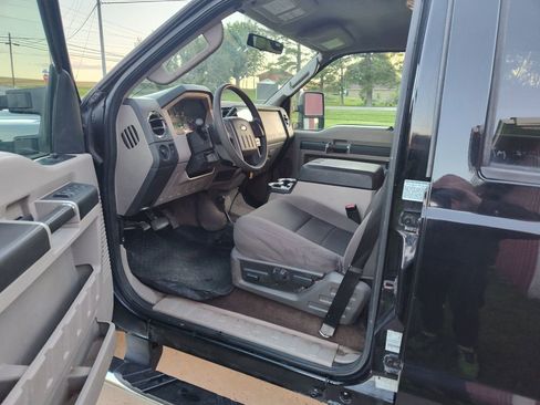 Used 2010 Ford F350 4x4 Crew Cab Super Duty image 5