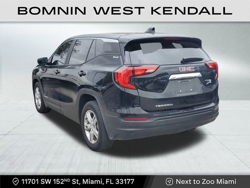 Used 2021 GMC Terrain SLE image 5