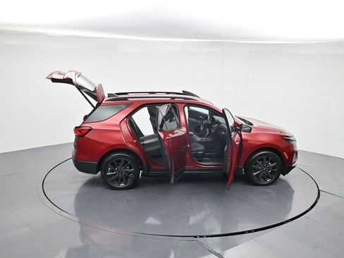 Used 2024 Chevrolet Equinox RS image 45