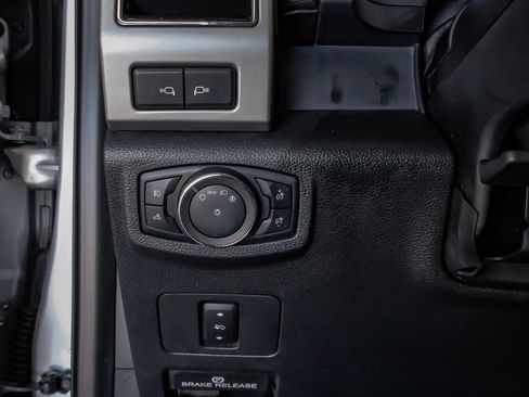 Used 2019 Ford F350 Lariat w/ Lariat Value Package image 27