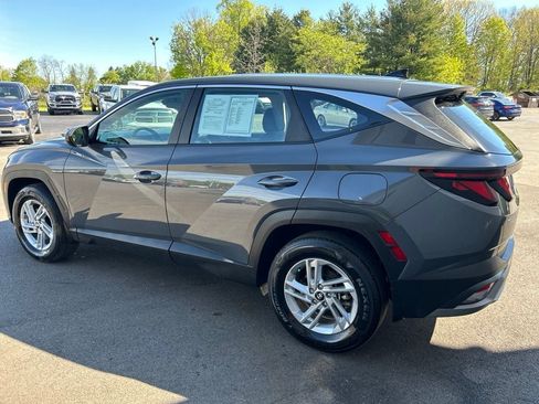 Used 2025 Hyundai Tucson SE AWD/4WD image 4