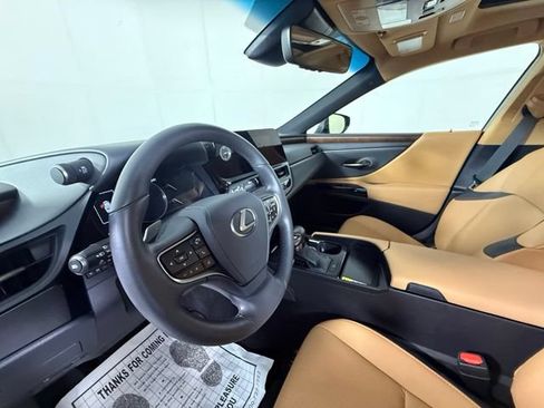 Certified 2025 Lexus ES 350 w/ Premium Package FWD image 4