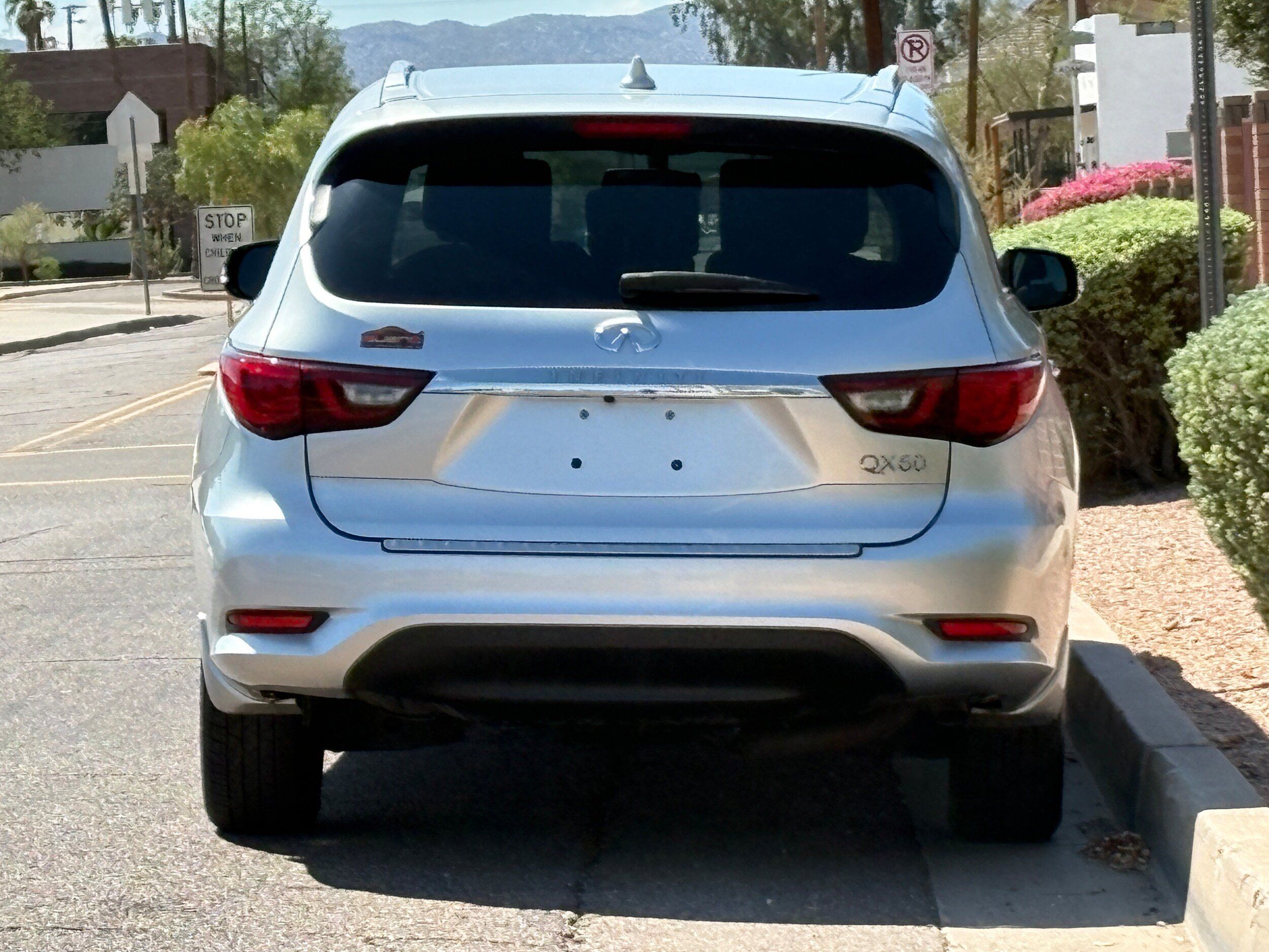Used 2018 INFINITI QX60 FWD w/ Premium Package image 5