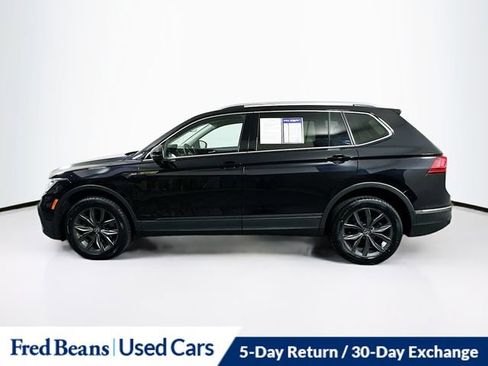 Used 2022 Volkswagen Tiguan SE w/ Panoramic Sunroof Package image 4