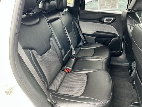 Certified 2024 Jeep Compass Latitude image 13