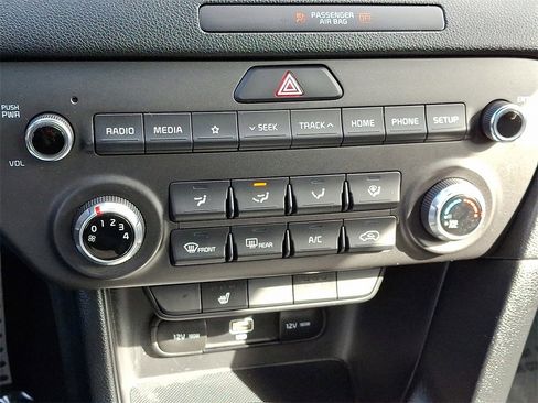 Used 2022 Kia Sportage Nightfall Edition image 19