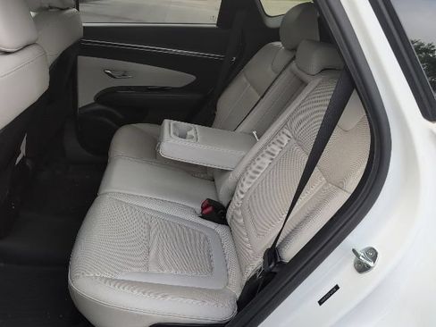 Used 2023 Hyundai Tucson Limited FWD image 15