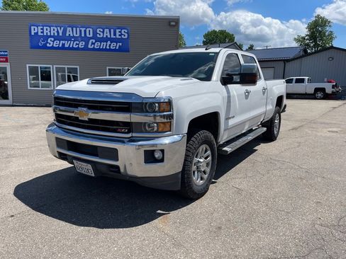 Used 2019 Chevrolet Silverado 3500 LTZ w/ Duramax Plus Package AWD/4WD image 2