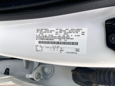 Used 2021 Ford F250 Platinum w/ FX4 Off-Road Package image 34