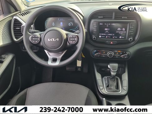 Certified 2023 Kia Soul LX w/ Option Group 015 FWD image 17
