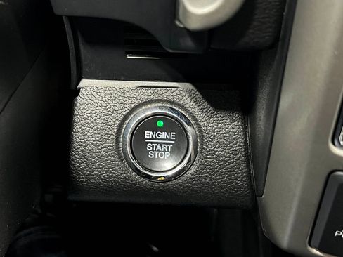 Used 2019 Ford F150 Lariat w/ Equipment Group 502A Luxury AWD/4WD image 22