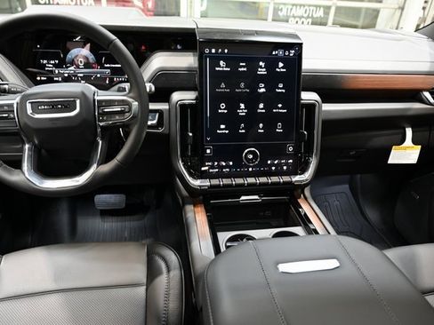 New 2026 GMC Yukon Denali w/ Sun & Power Step Package image 15