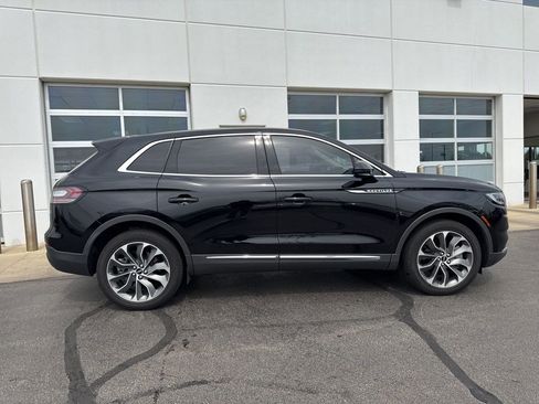 Used 2023 Lincoln Nautilus Reserve w/ Luxury Package image 3