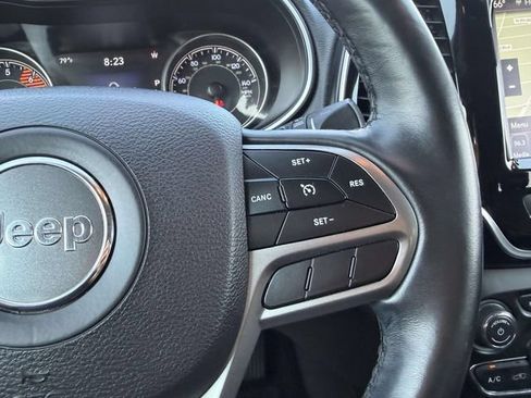 Used 2019 Jeep Cherokee Limited AWD/4WD image 29