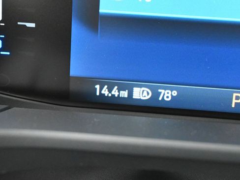 New 2025 Ford Escape SE image 14