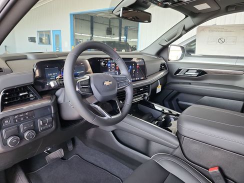 New 2026 Chevrolet Suburban Premier w/ Sun And Tow Package image 14