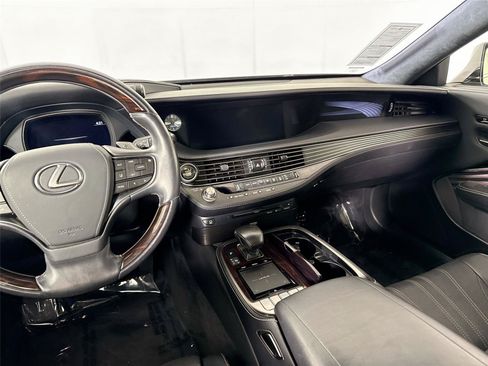 Used 2018 Lexus LS 500 w/ Interior Upgrade Package RWD image 35