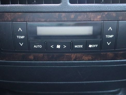 Used 2008 Toyota Land Cruiser AWD/4WD image 31