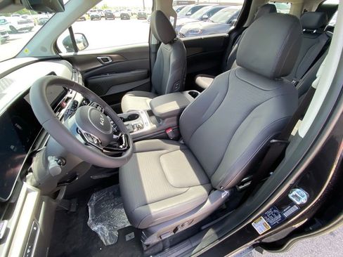 New 2026 Kia Carnival SX Prestige image 24