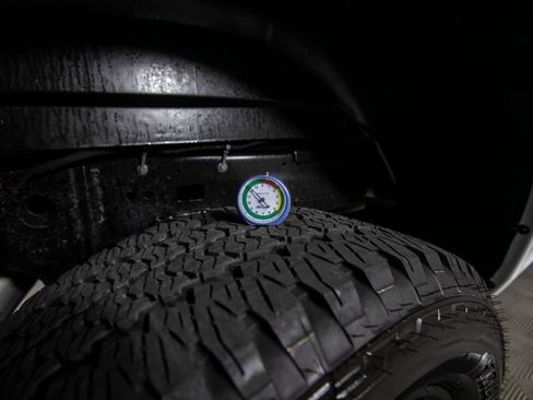 Used 2025 RAM 2500 Laramie w/ Night Edition image 37