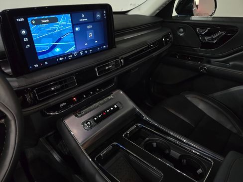 New 2025 Lincoln Aviator Premiere w/ Jet Appearance Package image 30