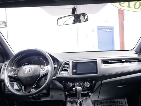 Used 2019 Honda HR-V Sport image 15